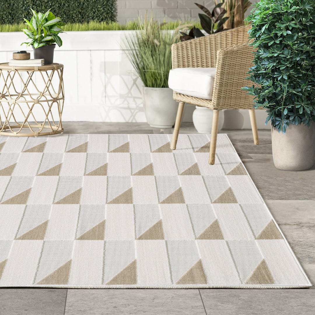 Geometric Triangle Design Beige Indoor/Outdoor Carpet #TO2001