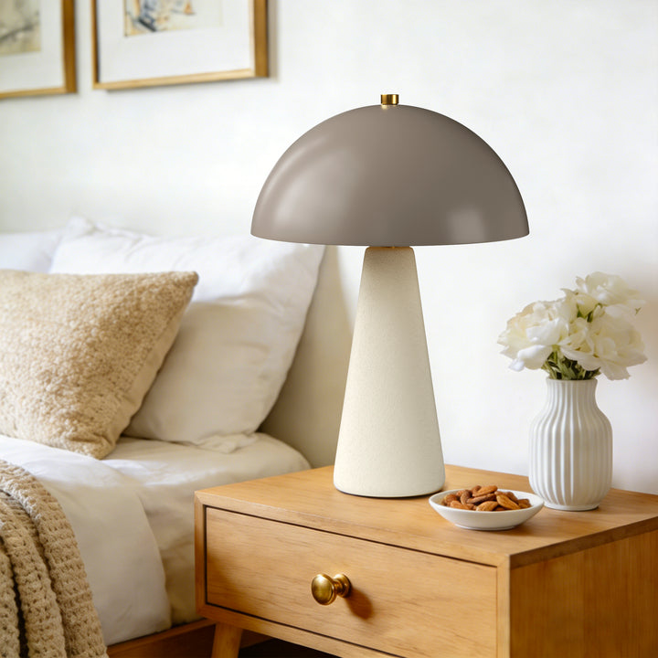 Vivid 17.8" Modern Ceramic And Metal Table Lamp For Living Room/bedroom #T211